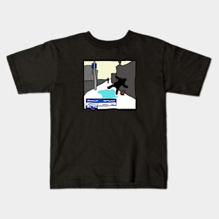 The Lad who slipped on the Ice Kids T-Shirt